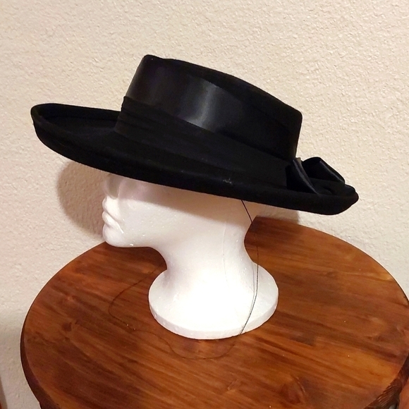 Cappelli Women's Vintage Wool Black Ribbon Hat Neutral Derby Sz.7 1/2 - Picture 1 of 5